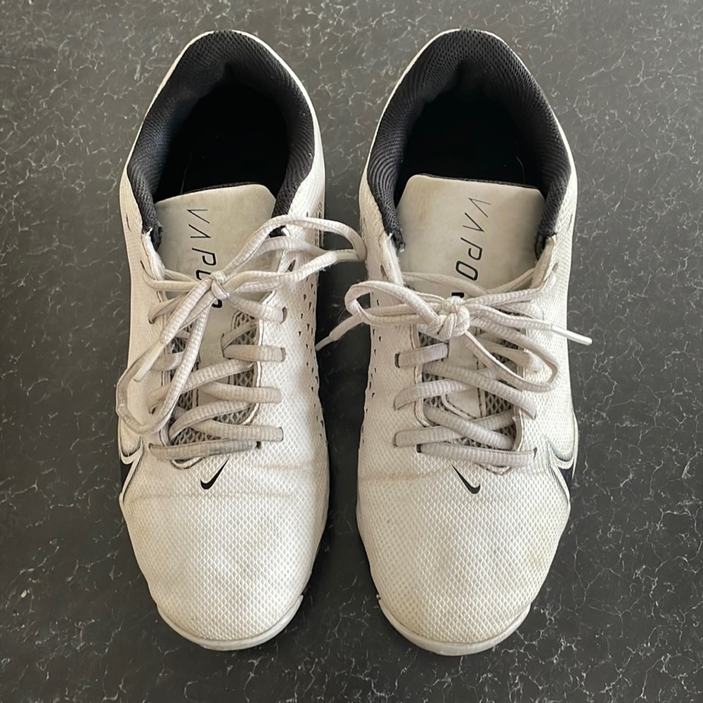 Nike Vapor size 6 Youth football cleats